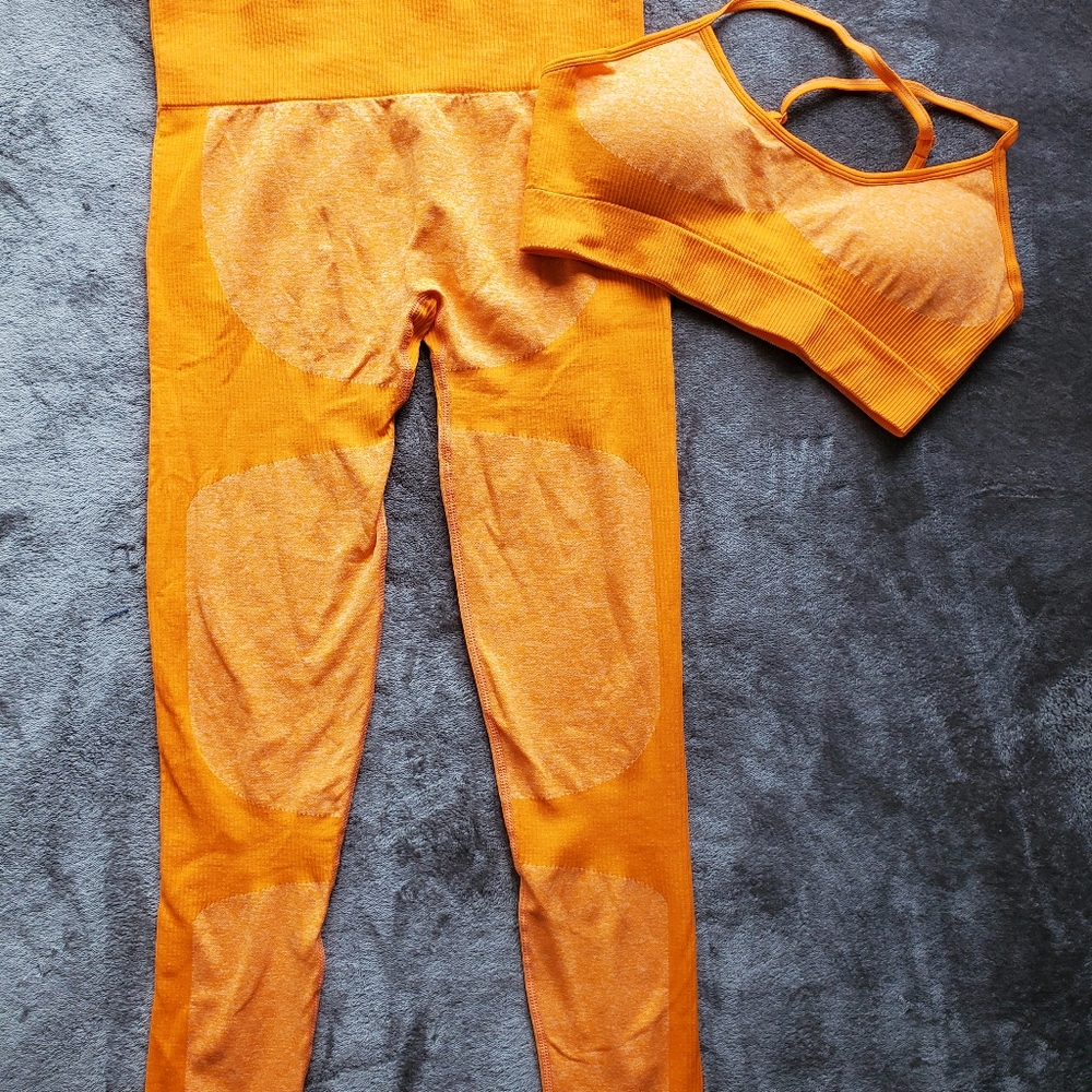 NWOT L SHEIN Criss-cross Workout Set